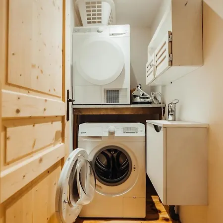 With 4 Bedrooms 4 Bathrooms Private Parking Sauna Terrace 4* 샤모니
