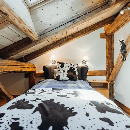 With 4 Bedrooms 4 Bathrooms Private Parking Sauna Terrace 호텔 4*