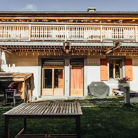 With 4 Bedrooms 4 Bathrooms Private Parking Sauna Terrace 호텔 4*