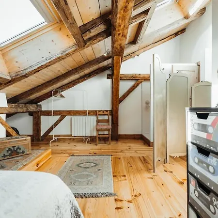 With 4 Bedrooms 4 Bathrooms Private Parking Sauna Terrace 4* 샤모니